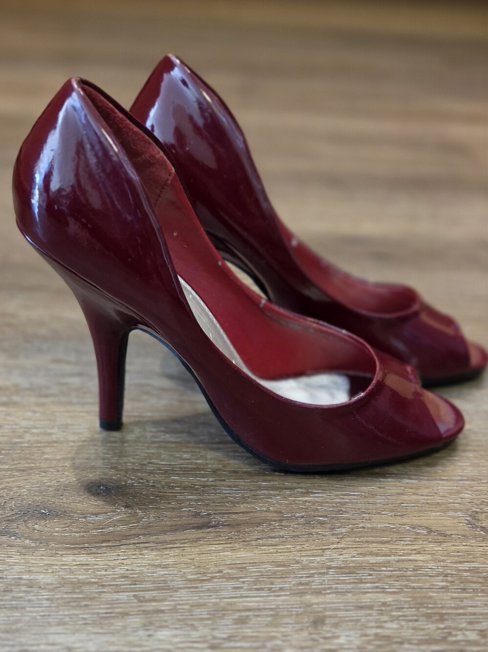 Le Château Burgundy Patent Peep-Toe Stiletto Heels (Size 7)